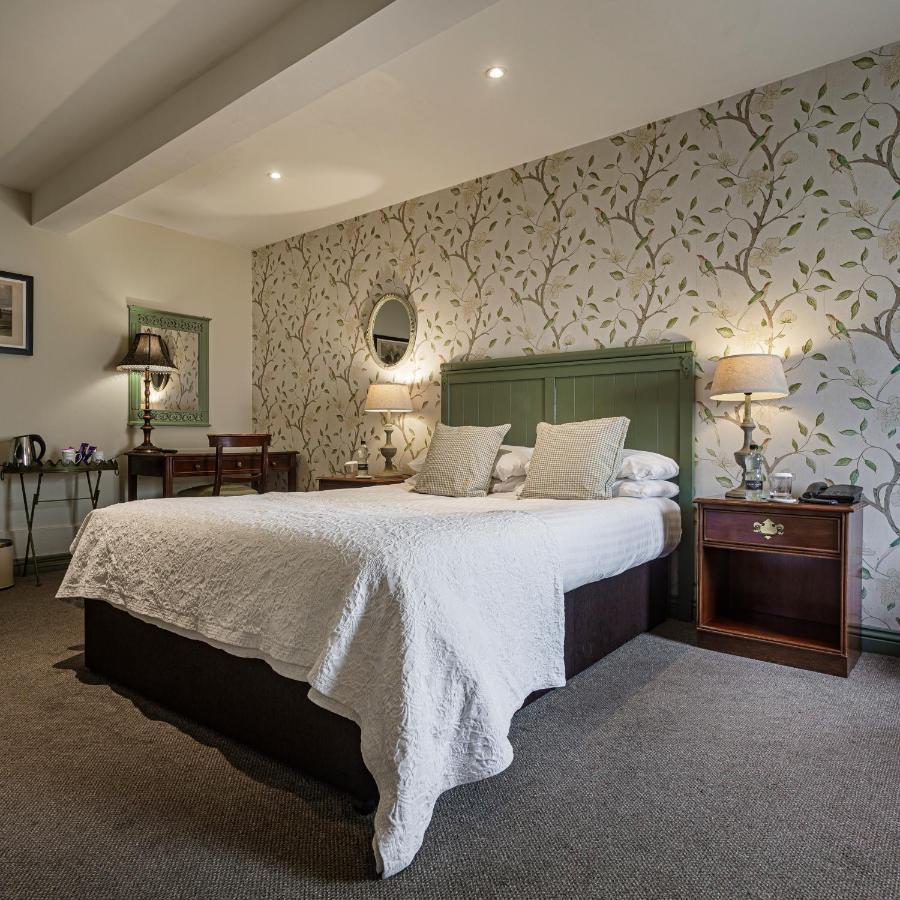 The Golden Fleece Hotel, Thirsk, North Yorkshire エクステリア 写真