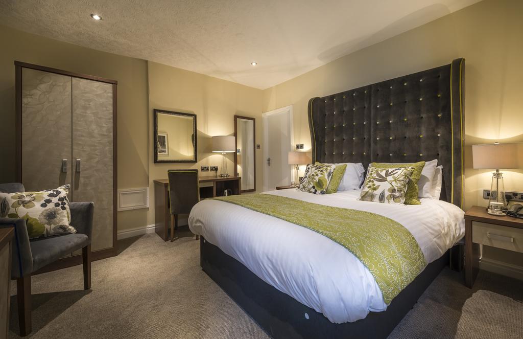 The Golden Fleece Hotel, Thirsk, North Yorkshire エクステリア 写真