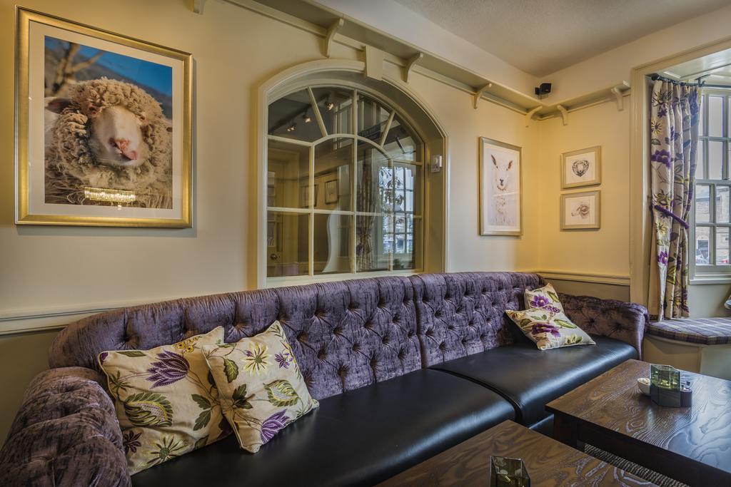 The Golden Fleece Hotel, Thirsk, North Yorkshire エクステリア 写真