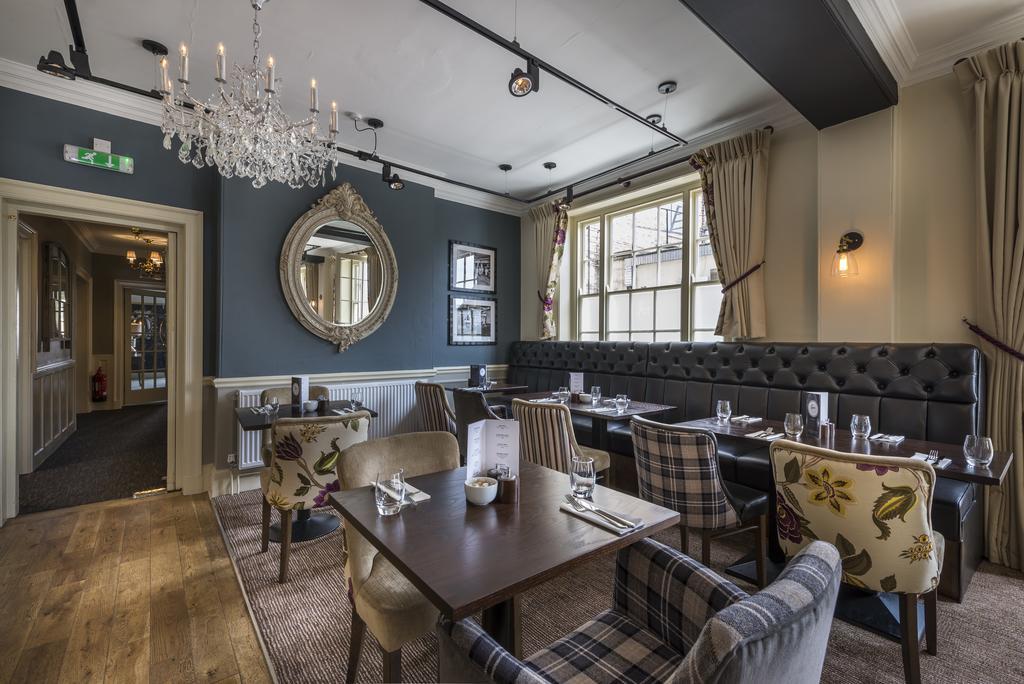 The Golden Fleece Hotel, Thirsk, North Yorkshire エクステリア 写真