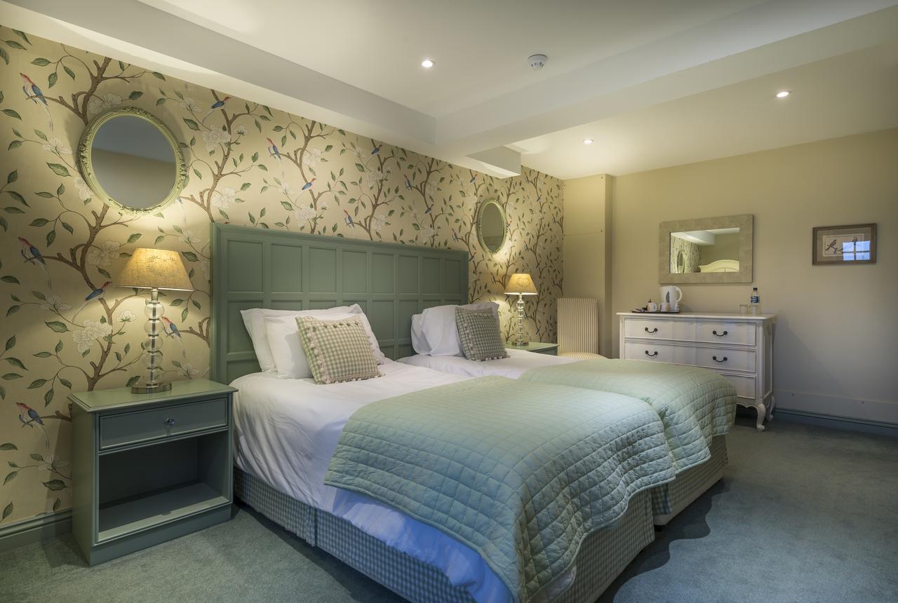 The Golden Fleece Hotel, Thirsk, North Yorkshire エクステリア 写真